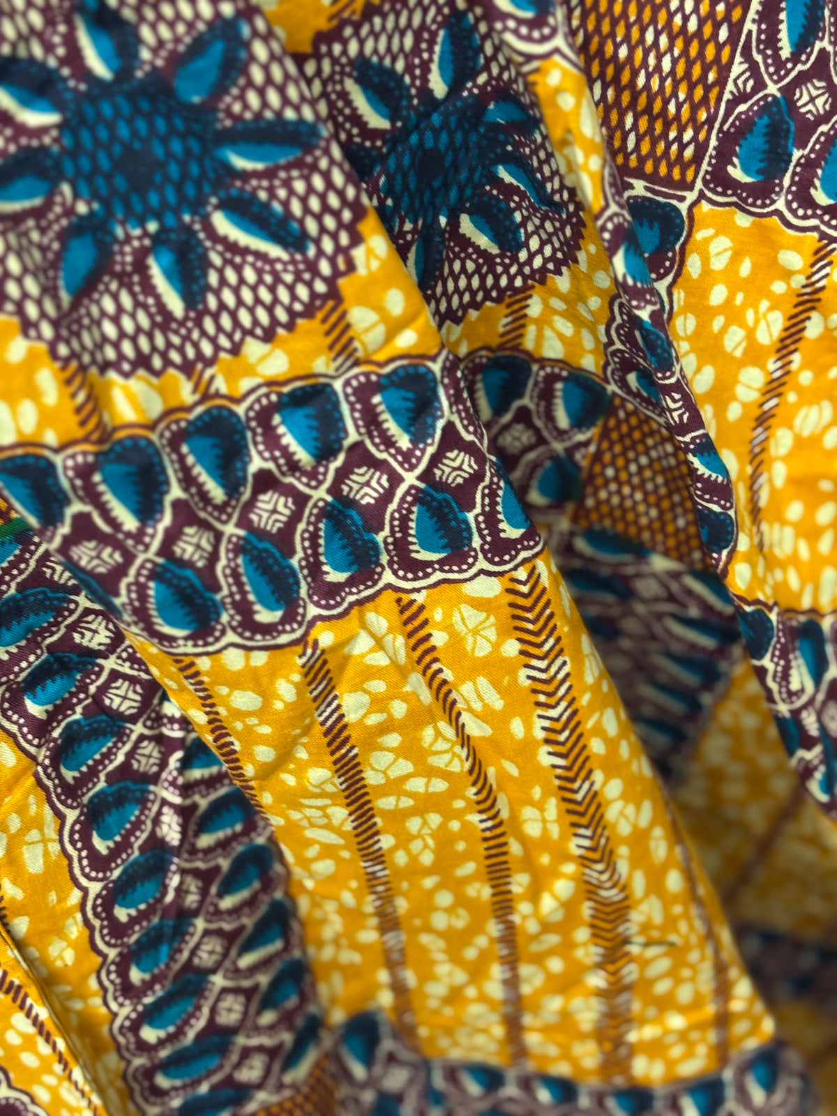 Seamless African pattern skirt with elastic waist
